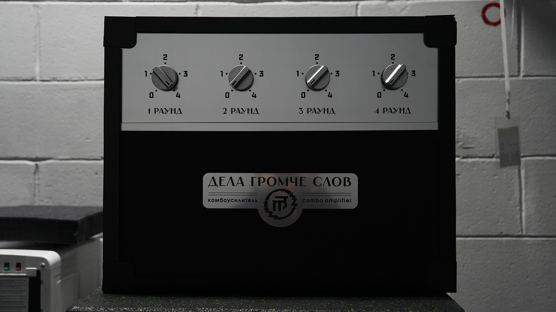 Победная раздевалка после пятого матча с «Северсталью»