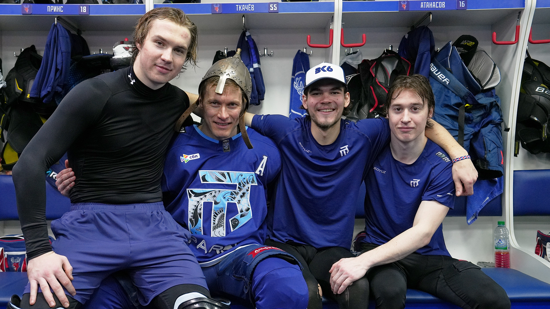 Победная раздевалка после матча с «Ак Барсом»