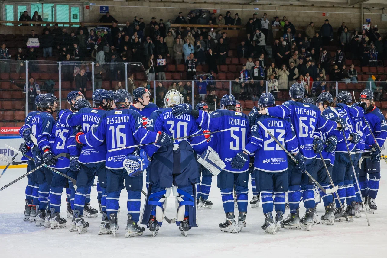 «Чайка» уверенно обыграла «Белых Медведей»