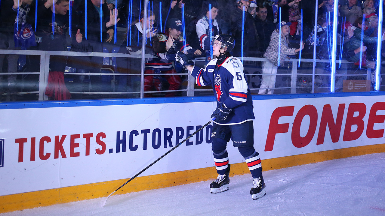 Победная раздевалка после матча с «Трактором»